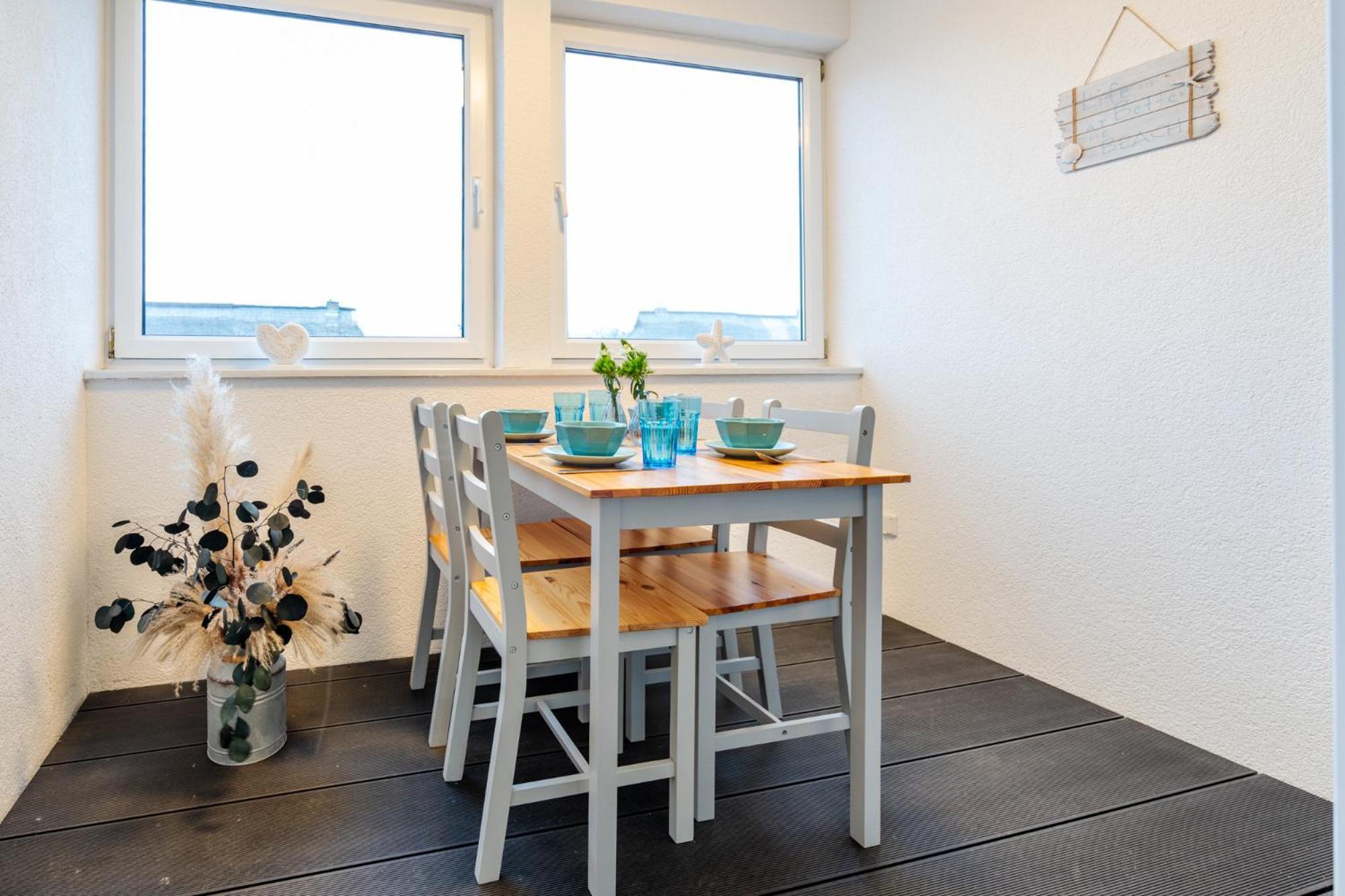 App 7O Kleinertag Am Meer Dranske Luaran gambar