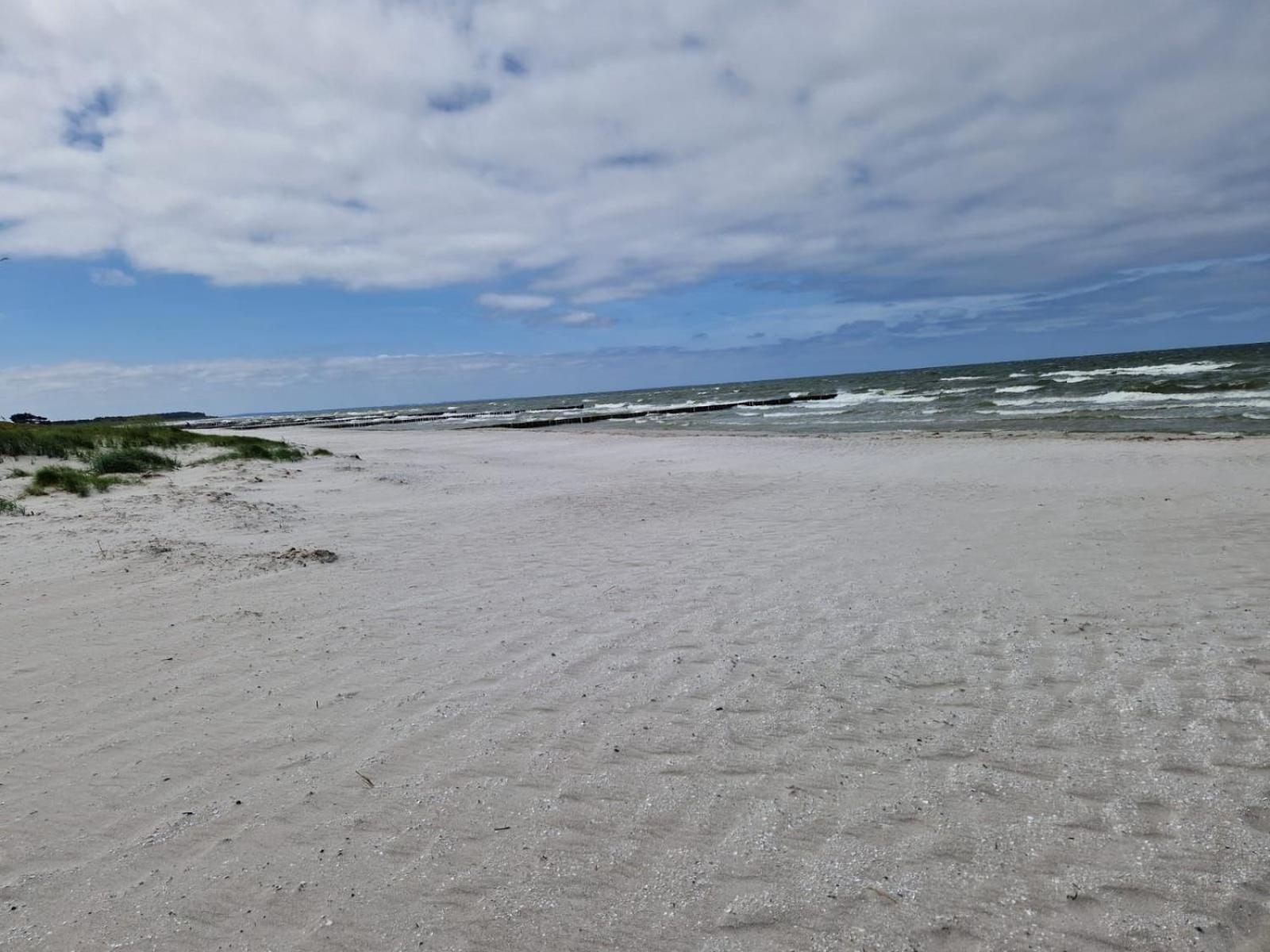 App 7O Kleinertag Am Meer Dranske Luaran gambar