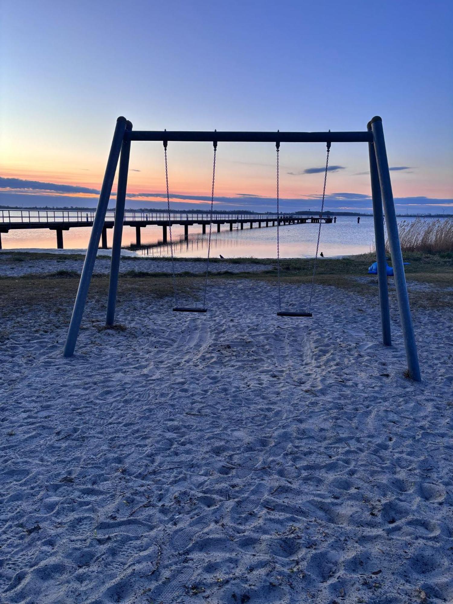 App 7O Kleinertag Am Meer Dranske Luaran gambar